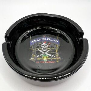 VTG Treasure Island at the Mirage Las Vegas Black Ashtray Pirates Sirens of TI